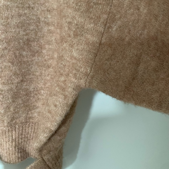 Aritzia Wilfred Lorin Sweater - Picture 6 of 7